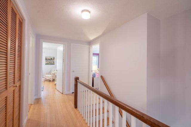 11 Drury Ln, Worcester, MA 01609