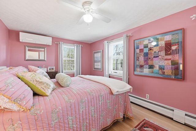 11 Drury Ln, Worcester, MA 01609