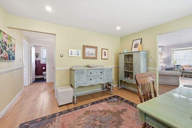 11 Drury Ln, Worcester, MA 01609