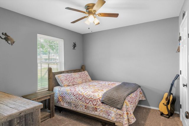 129 Juanita Avenue, Wills Point, TX 75169