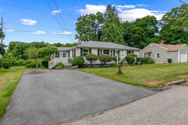 12 Casavan Ave, Shrewsbury, MA 01545