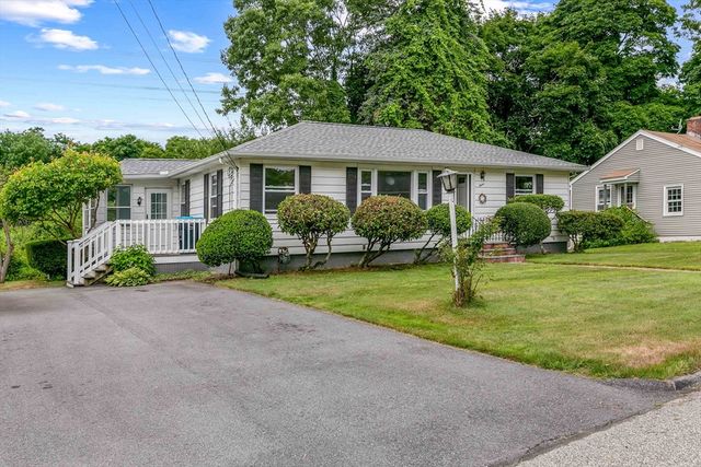 12 Casavan Ave, Shrewsbury, MA 01545