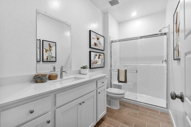 1053 Springtime Avenue, Clovis, CA 93619