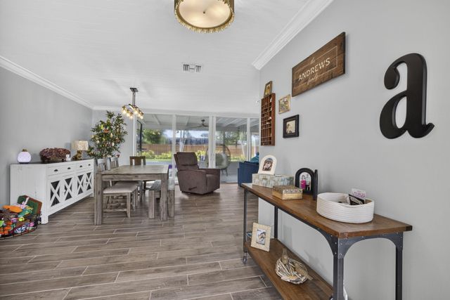 3854 BUTTERCUP Circle S, Palm Beach Gardens, FL 33410