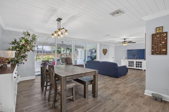 3854 BUTTERCUP Circle S, Palm Beach Gardens, FL 33410
