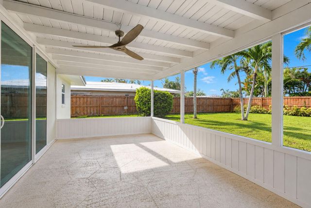 3854 BUTTERCUP Circle S, Palm Beach Gardens, FL 33410