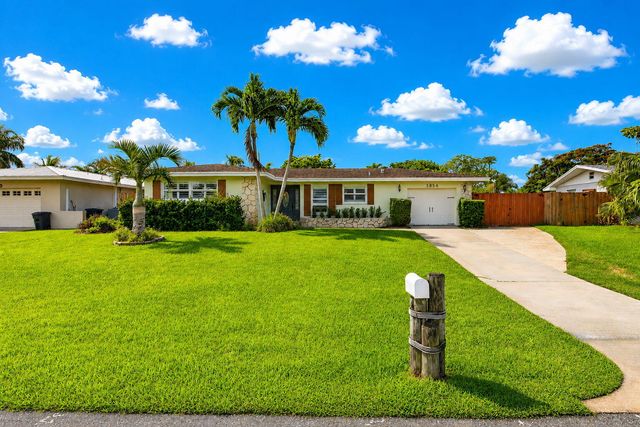 3854 BUTTERCUP Circle S, Palm Beach Gardens, FL 33410