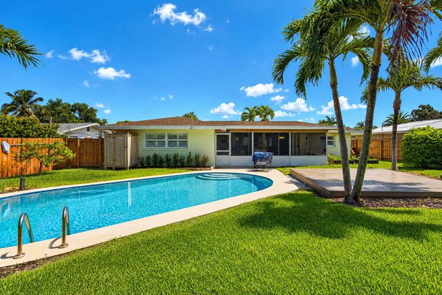 3854 BUTTERCUP Circle S, Palm Beach Gardens, FL 33410
