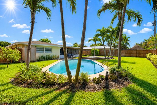 3854 BUTTERCUP Circle S, Palm Beach Gardens, FL 33410