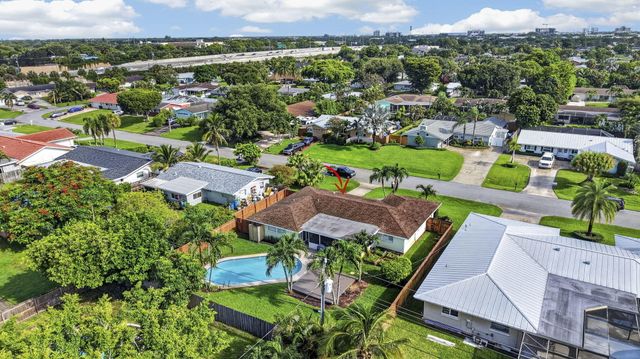 3854 BUTTERCUP Circle S, Palm Beach Gardens, FL 33410