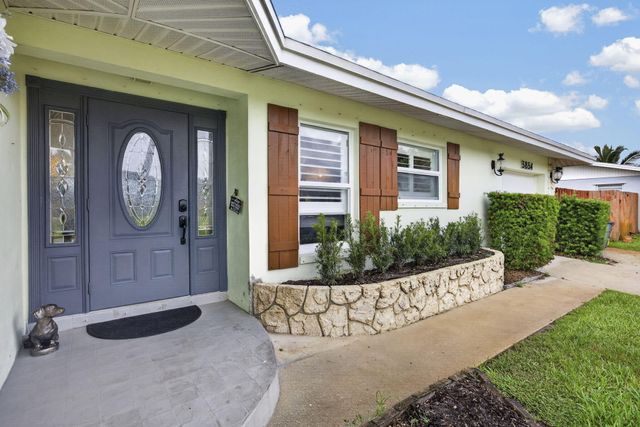 3854 BUTTERCUP Circle S, Palm Beach Gardens, FL 33410