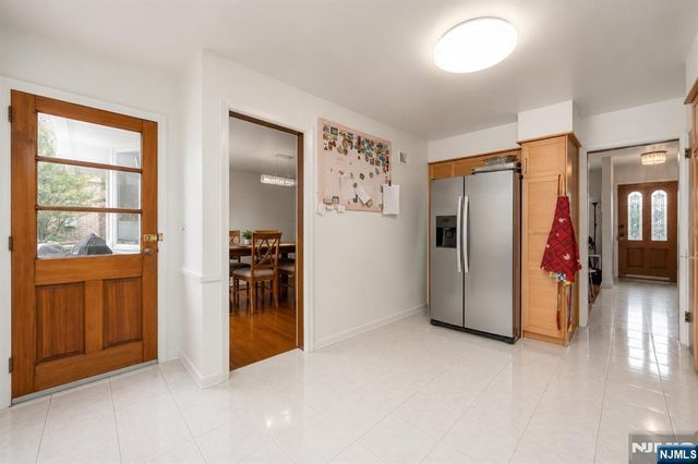 545 Summit Street, Englewood Cliffs, NJ 07632