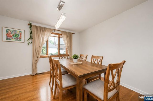 545 Summit Street, Englewood Cliffs, NJ 07632