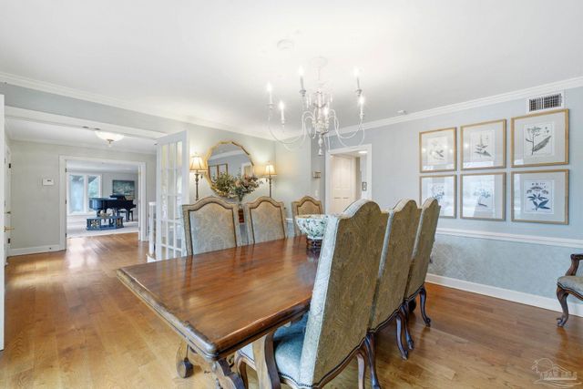5931 Mills Lake Blvd, Pensacola, FL 32526