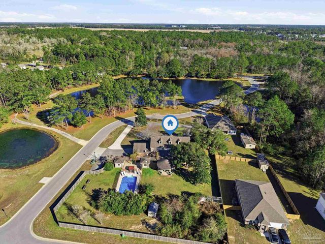 5931 Mills Lake Blvd, Pensacola, FL 32526