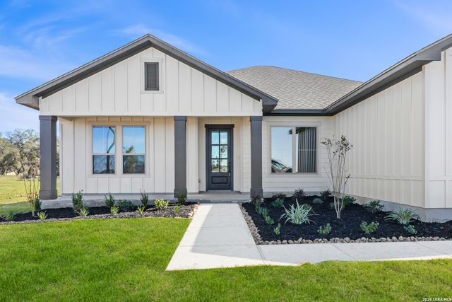 139 Pradera Ridge, Floresville, TX 78114