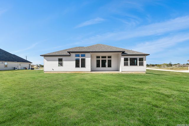 139 Pradera Ridge, Floresville, TX 78114