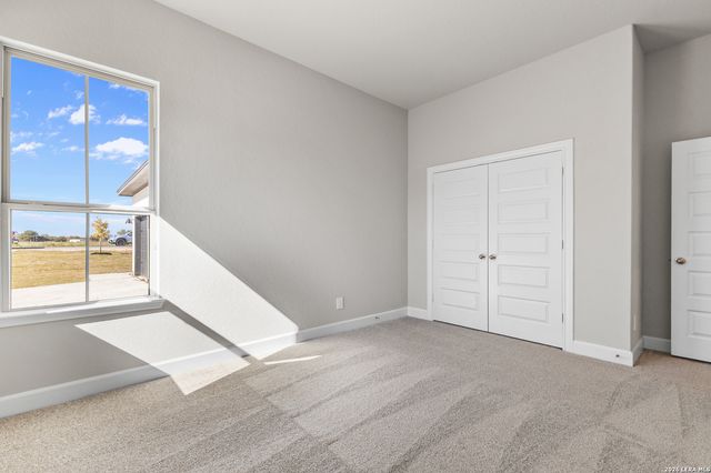 139 Pradera Ridge, Floresville, TX 78114
