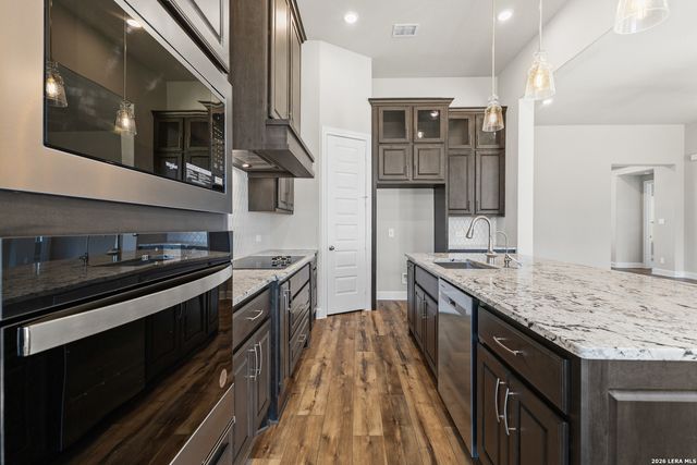 139 Pradera Ridge, Floresville, TX 78114