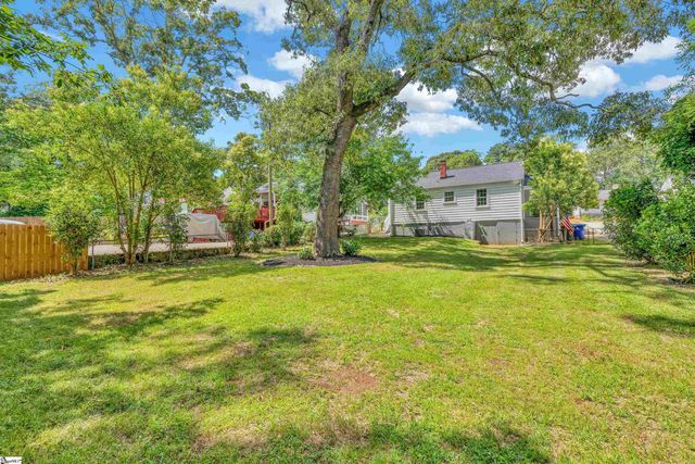 141 Pleasant Ridge Avenue, Greenville, SC 29605