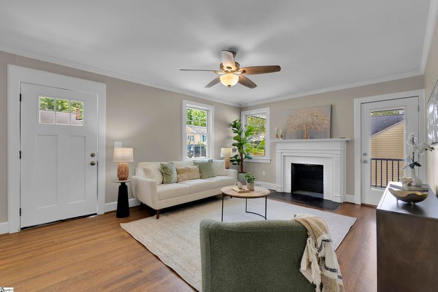 141 Pleasant Ridge Avenue, Greenville, SC 29605