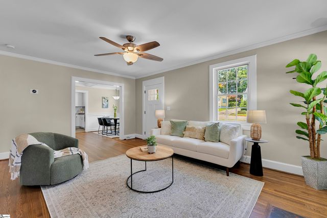 141 Pleasant Ridge Avenue, Greenville, SC 29605