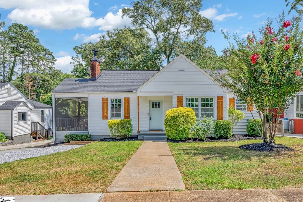 141 Pleasant Ridge Avenue, Greenville, SC 29605