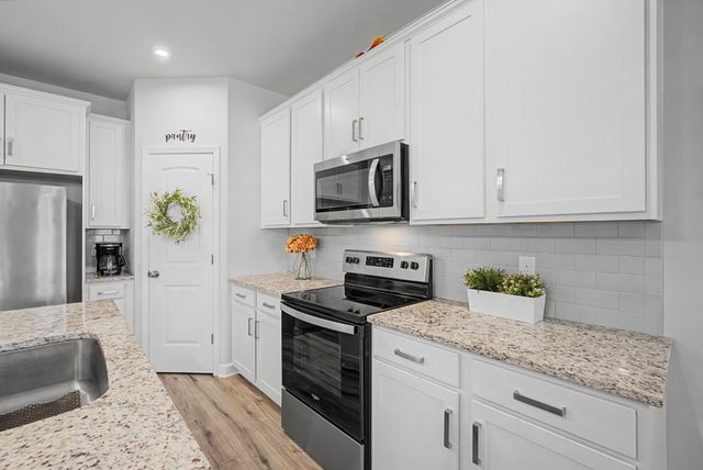 306 Nessa St, Lebanon, TN 37090