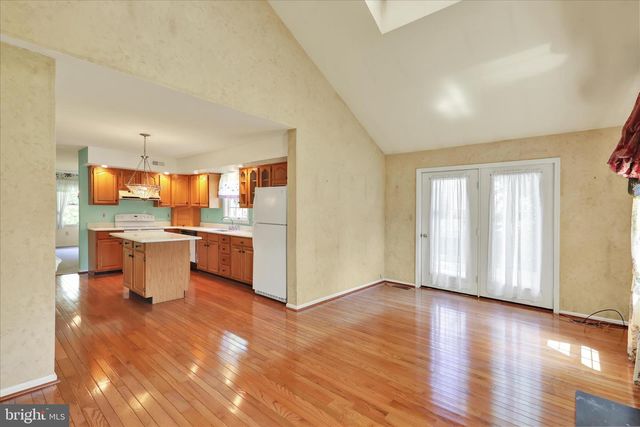 601 MAPLEWOOD DR, Douglassville, PA 19518