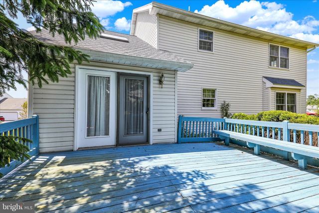 601 MAPLEWOOD DR, Douglassville, PA 19518
