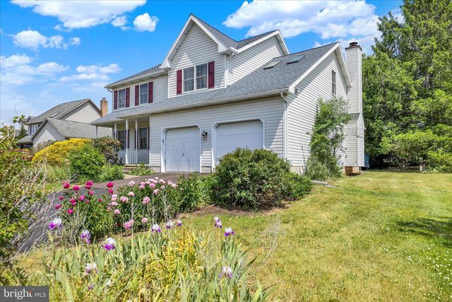 601 MAPLEWOOD DR, Douglassville, PA 19518