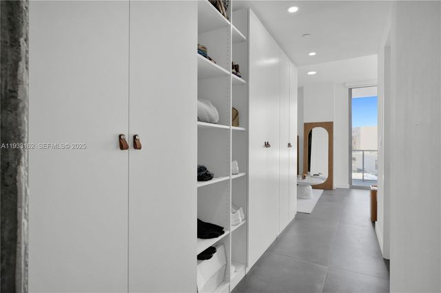 3470 E Coast Ave H0606, Miami, FL 33137