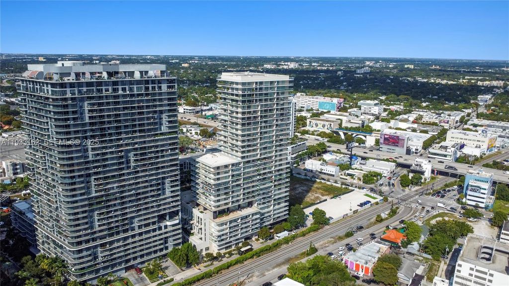 Image 40 of property listing at 3470 E Coast Ave H0606, Miami, FL 33137