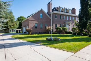 1691 E HARVEY RD, Fruit Heights, UT 84037