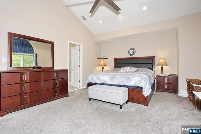 515 Elm Court, Norwood, NJ 07648