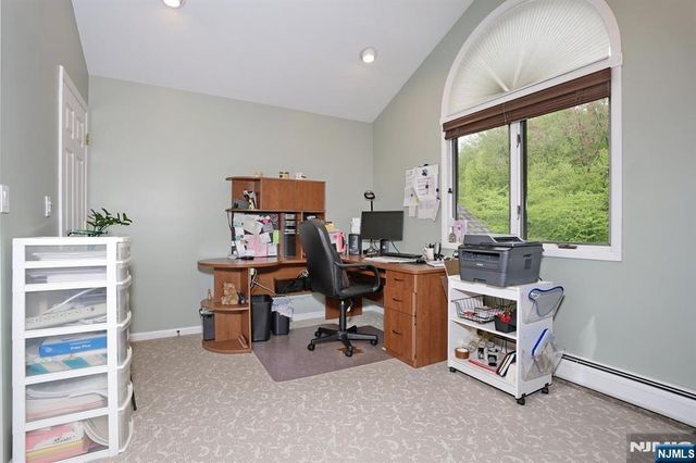 515 Elm Court, Norwood, NJ 07648