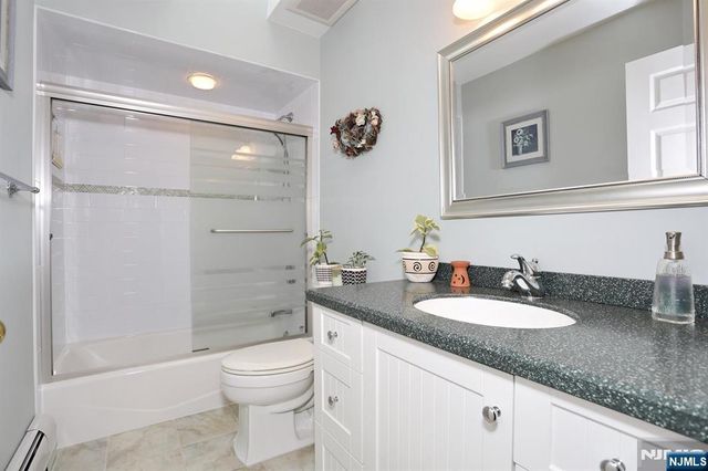 515 Elm Court, Norwood, NJ 07648