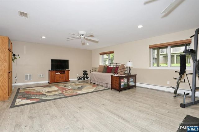 515 Elm Court, Norwood, NJ 07648