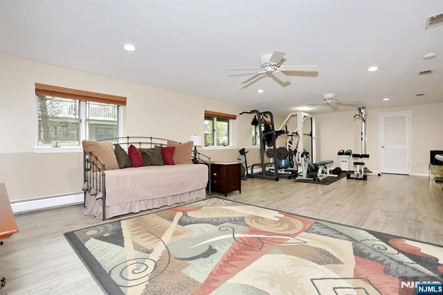 515 Elm Court, Norwood, NJ 07648