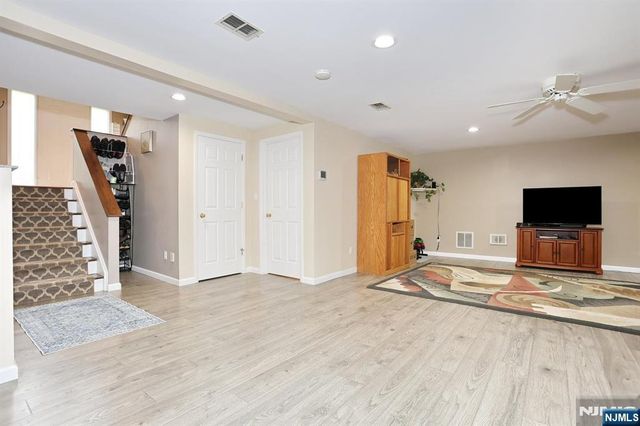 515 Elm Court, Norwood, NJ 07648