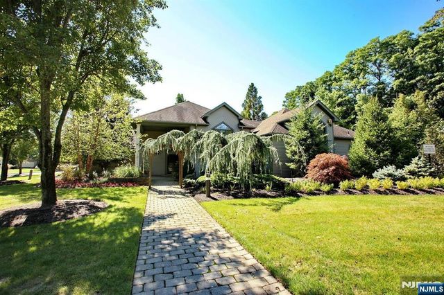 515 Elm Court, Norwood, NJ 07648