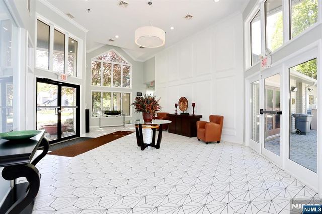 515 Elm Court, Norwood, NJ 07648