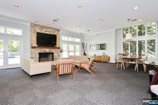 515 Elm Court, Norwood, NJ 07648