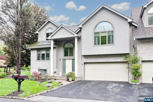 515 Elm Court, Norwood, NJ 07648
