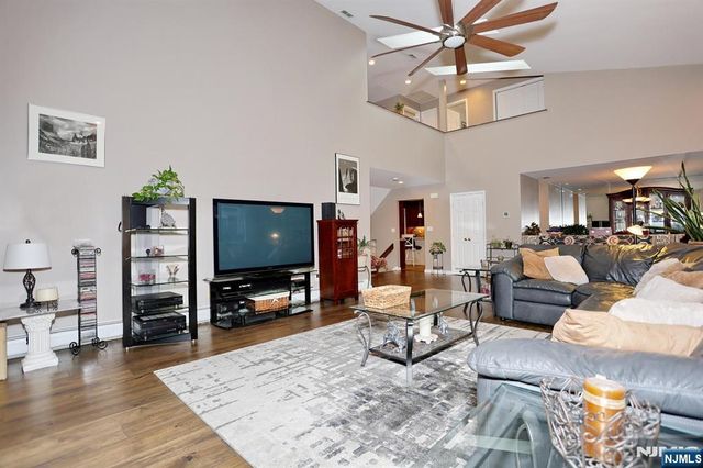 515 Elm Court, Norwood, NJ 07648