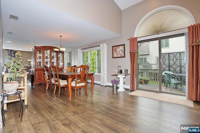 515 Elm Court, Norwood, NJ 07648