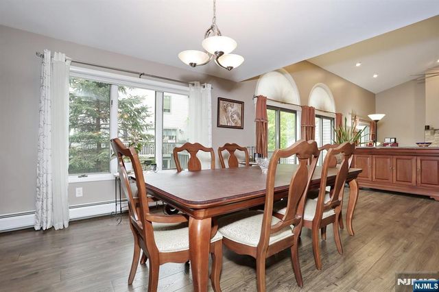 515 Elm Court, Norwood, NJ 07648