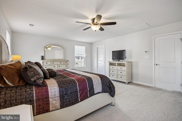 5821 SPRUCE VALLEY DR, Fredericksburg, VA 22407