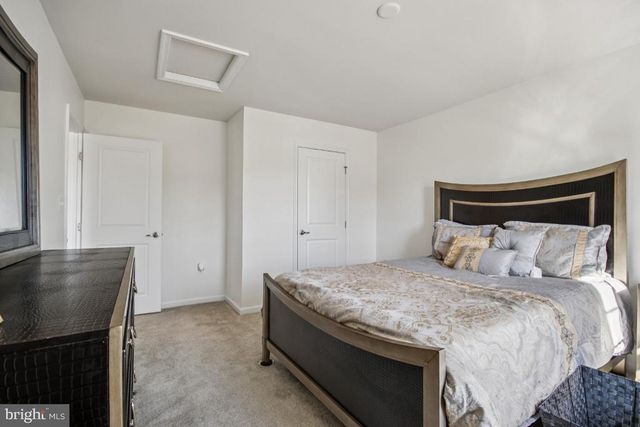 5821 SPRUCE VALLEY DR, Fredericksburg, VA 22407