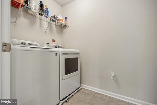 5821 SPRUCE VALLEY DR, Fredericksburg, VA 22407